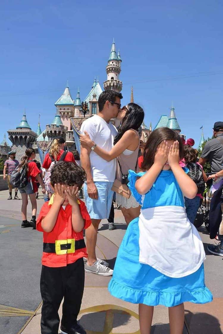 Planning a trip to Disney? Check out this one-stop resource with all the best tips for doing Disney with a toddler from top bloggers. | Disney with kids | Disneyland tips | Disneyland secrets | Disneyland outfits | Disneyland dining | packing for Disney | Disneyland pictures | travel with kids