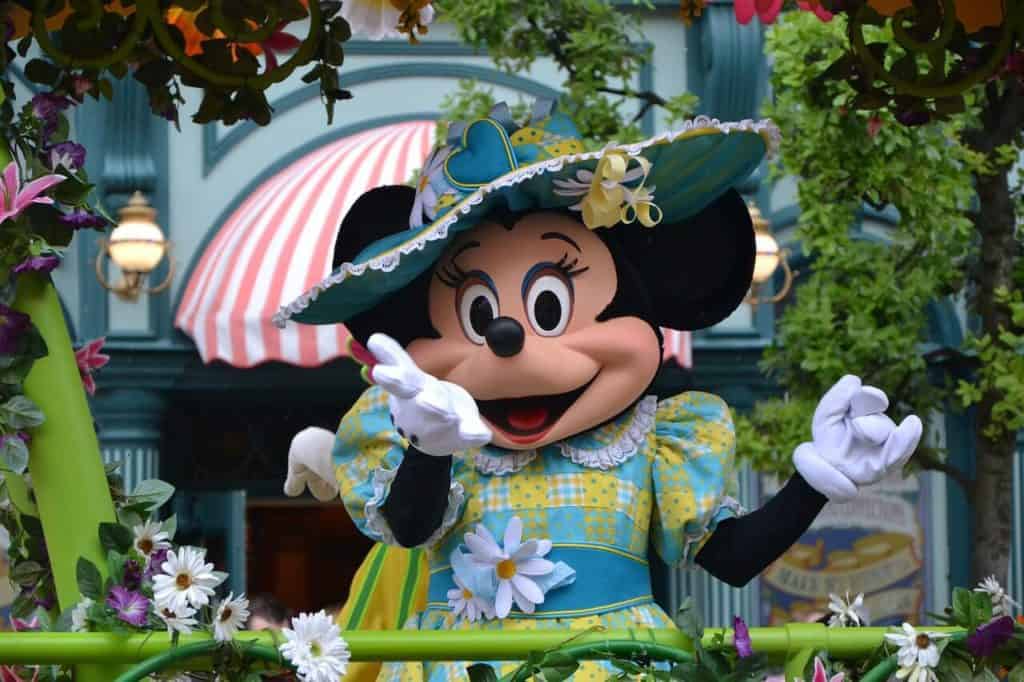 Planning a trip to Disney? Check out this one-stop resource with all the best tips for doing Disney with a toddler from top bloggers. | Disney with kids | Disneyland tips | Disneyland secrets | Disneyland outfits | Disneyland dining | packing for Disney | Disneyland pictures | travel with kids